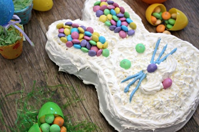 Easter Bunny Carrot Cake Recipe, M&M's Easter Bunny Carrot Cake decorations