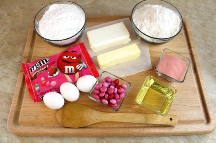 Valentine's Day M&M's Strawberry Cupcakes New M&M's® Strawberry with Cupcake Recipe