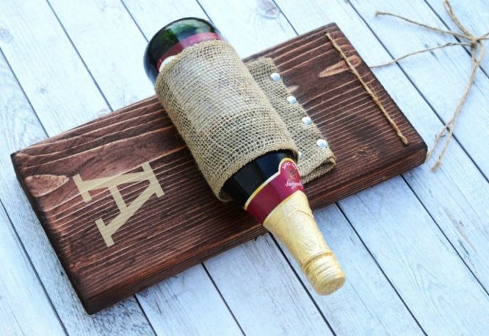 DIY Wine Bottle Holder Gift