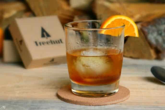 Smoked Old Fashioned Recipe! A delicious whiskey smoked old fashioned