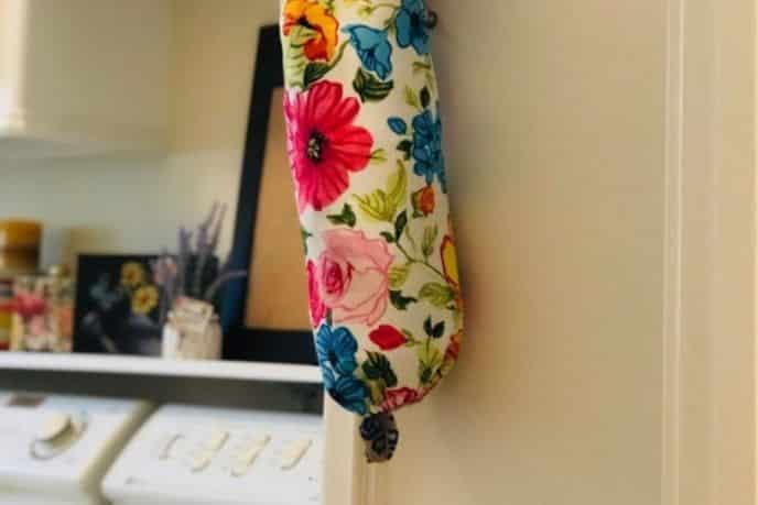 DIY Plastic Bag Holder, Plastic bag dispenser how-to sew project