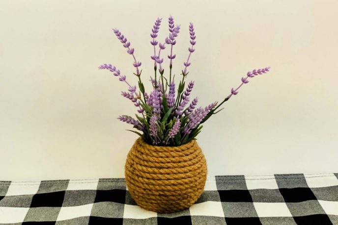 Nautical home decor rope vase with lavender flowers